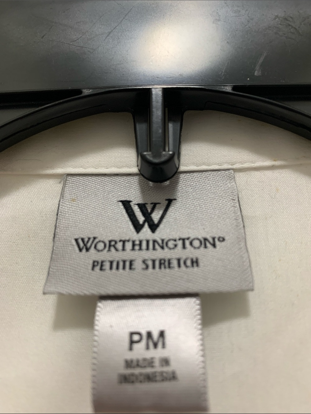 3/$15 Worthington White Cotton Blend Short-Sleeve Button-Down Blouse Size MP - Picture 2 of 4